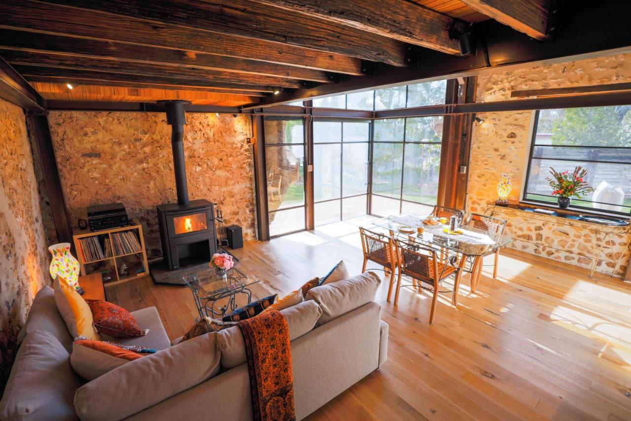 Bed & Breakfast The Old Chaff Mill Organic Vineyard Retreat *