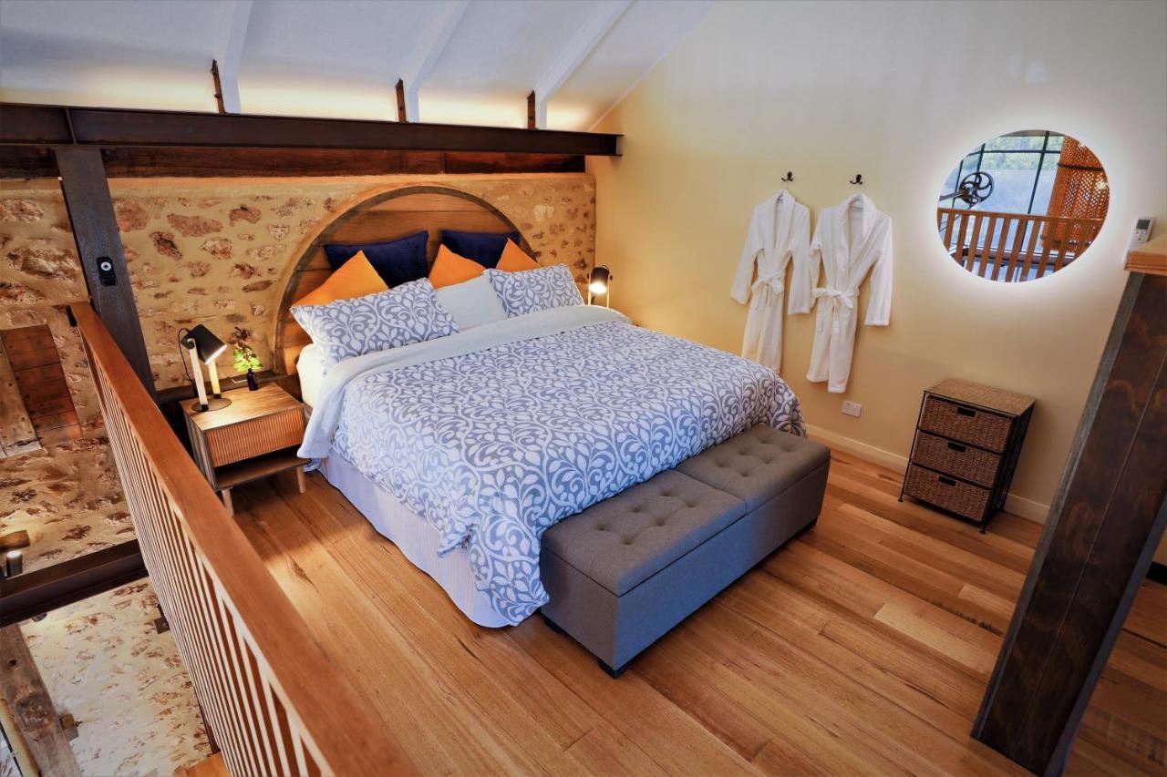 Bed & Breakfast The Old Chaff Mill Organic Vineyard Retreat